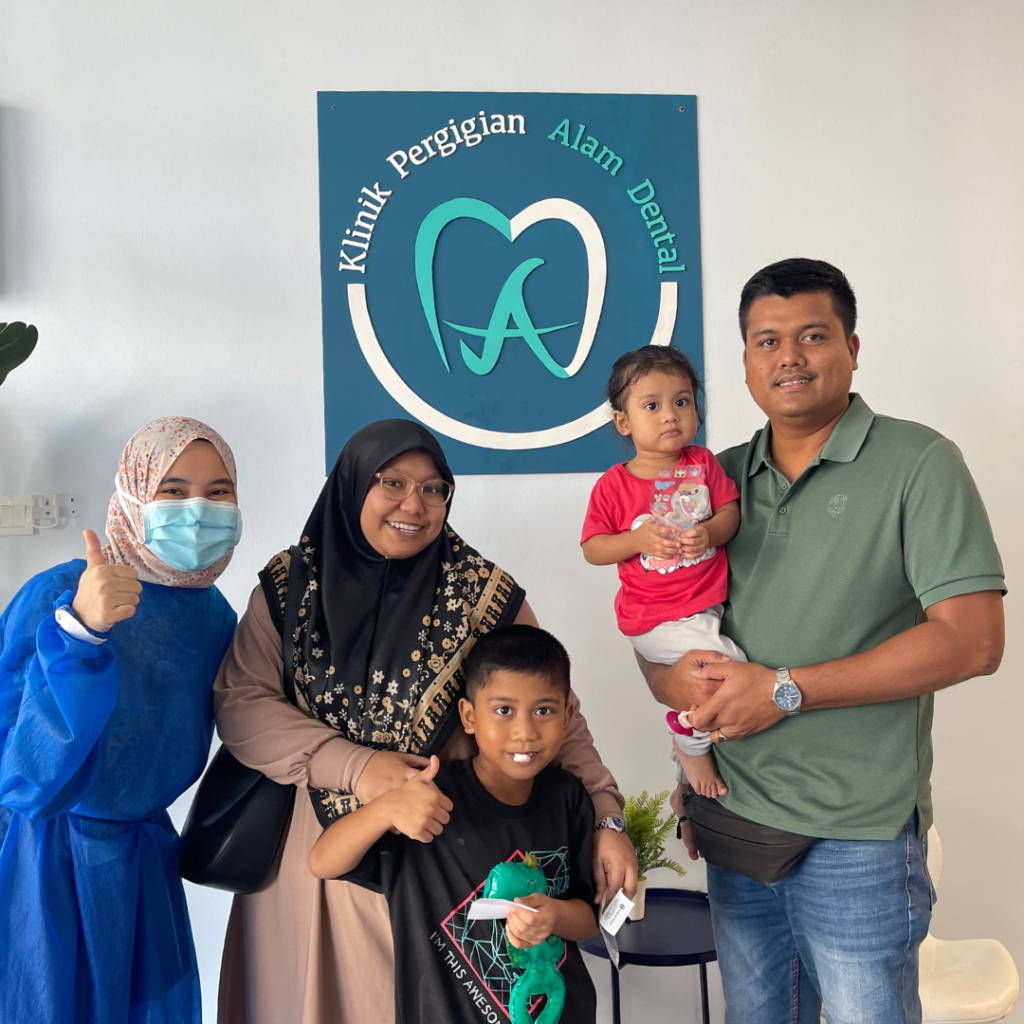 a family choose Alam Dental Hutan Melintang Teluk Intan for dental treatment